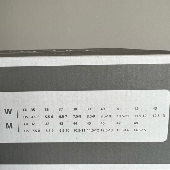 Dansko Maria Waterproof Taupe Leather Ankle Boots NIB – Women’s Size 37 / 6.5-7 - Picture 3 of 11